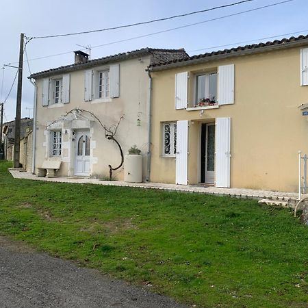 Charmant Studio Meuble Montignac-Charente 外观 照片