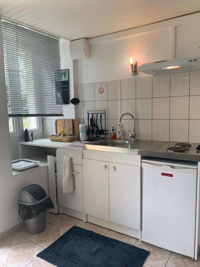 Charmant Studio Meuble Montignac-Charente 外观 照片